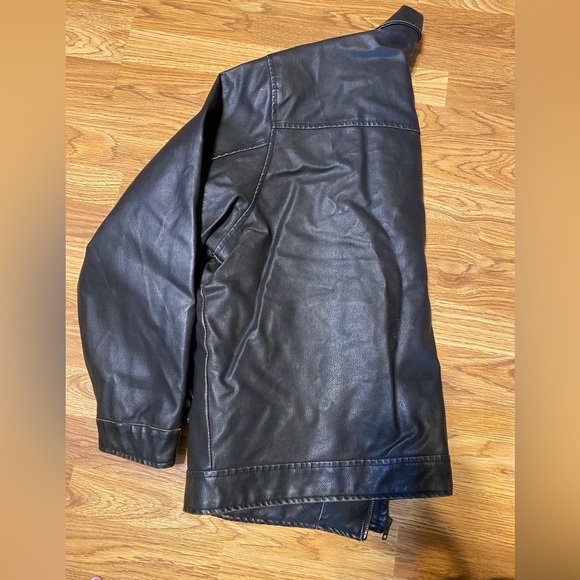 Jacket - Picture 3 of 4